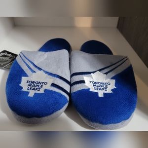 BNWT - Toronto Maple Leafs youth slippers